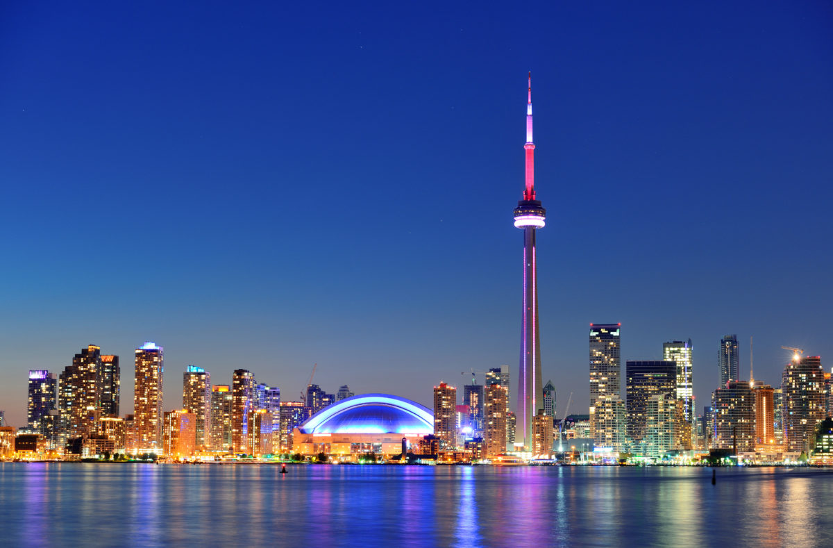 Panorama sur Toronto de nuit, Ontario, Canada