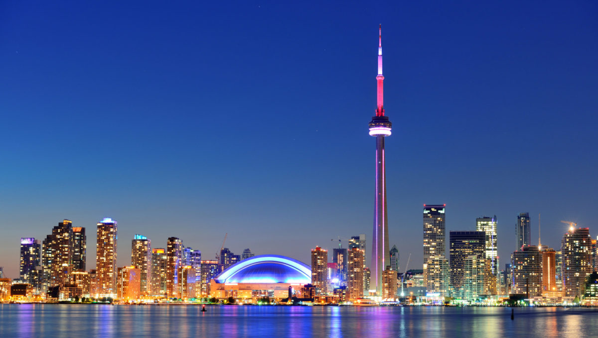 Panorama sur Toronto de nuit, Ontario, Canada