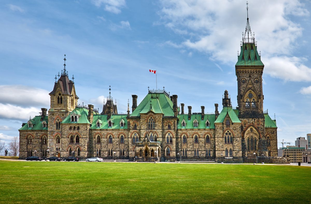 Bâtiment du Parlement canadien à la Colline du Parlement à Ottawa, Ontario, Canada