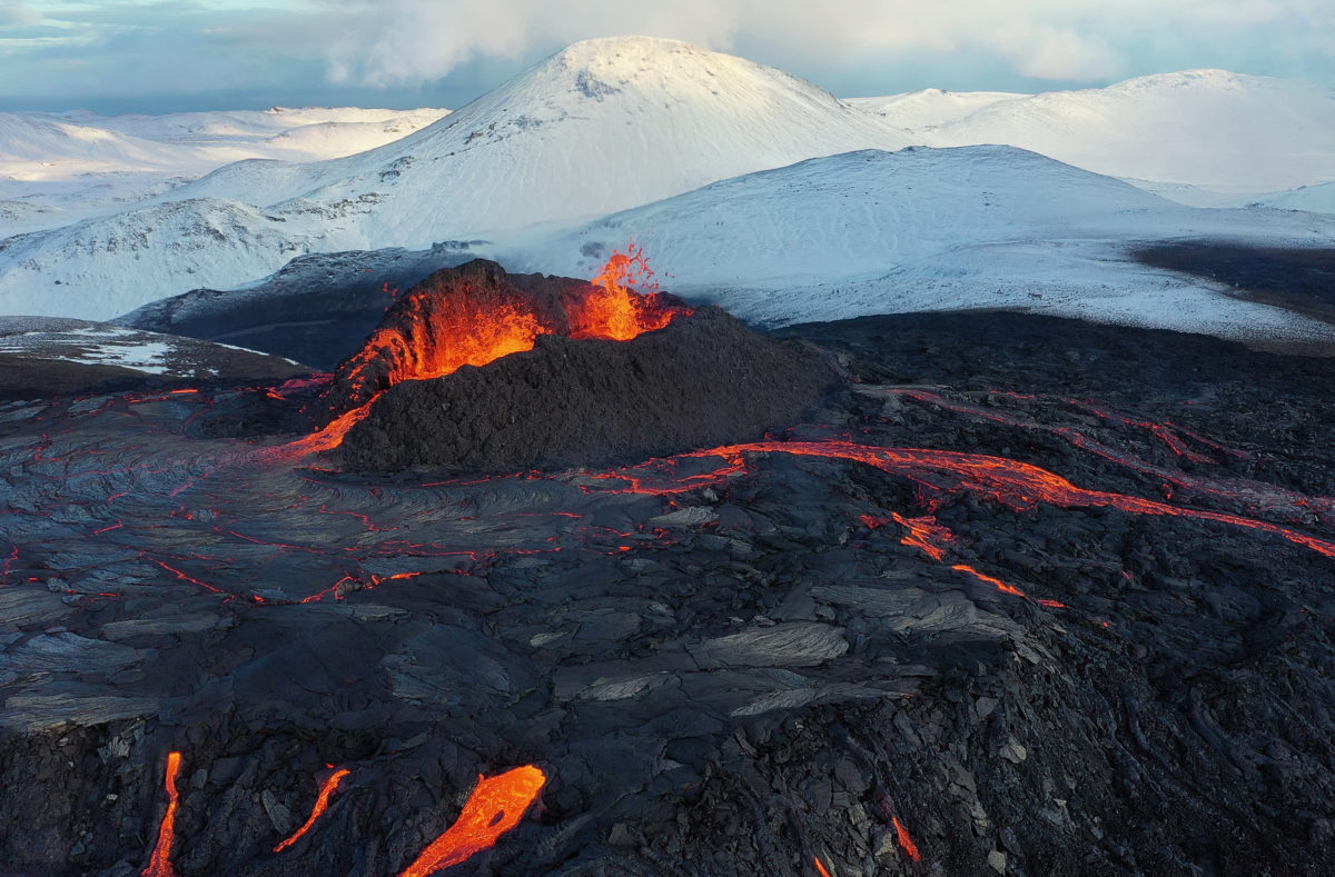 Volcan Mont Fagradalsfjall Péninsule Reykjanes - Éruption volcanique d'Islande