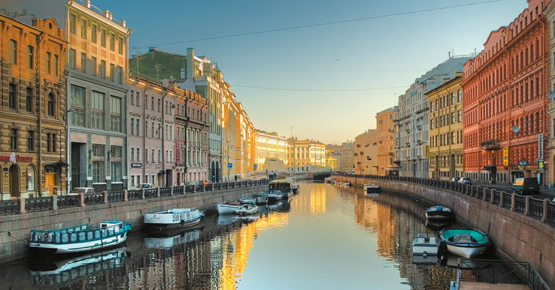 Voyage organisé à St-Pétersbourg et découverte du canal