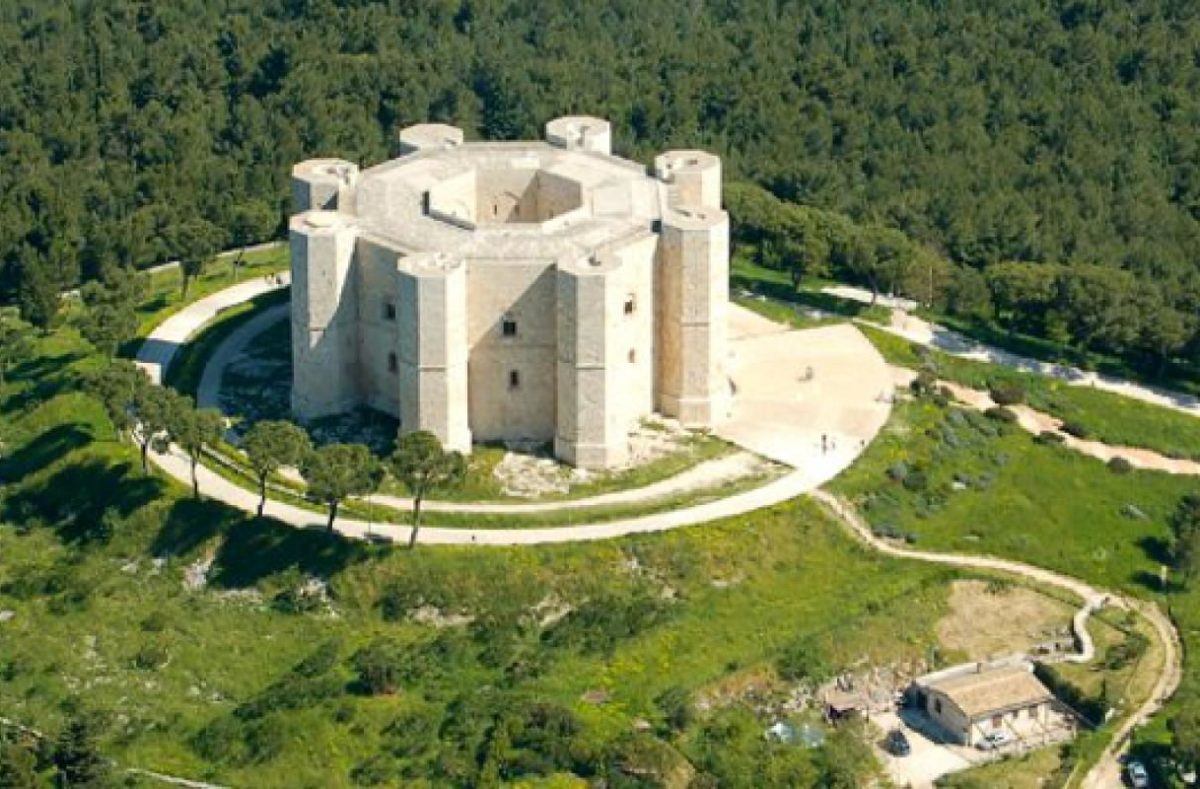 Castel del Monte circuit dans les Pouilles