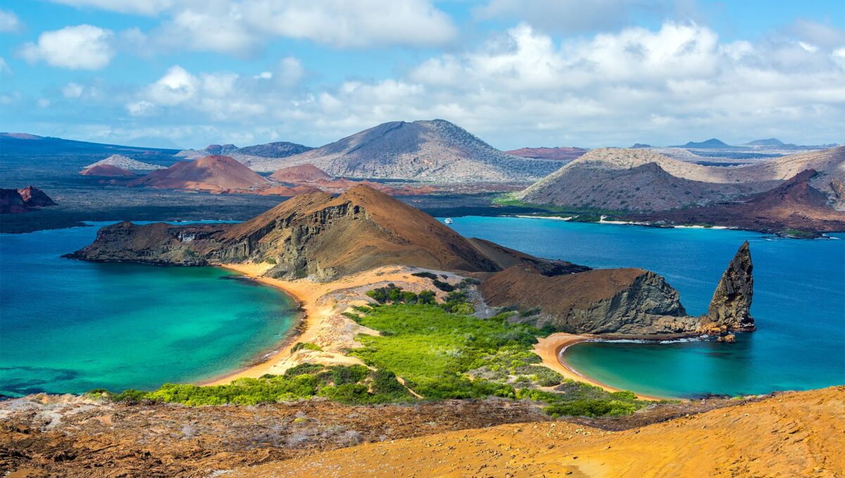 Vue depuis l'île Bartolomé aux Galapagos