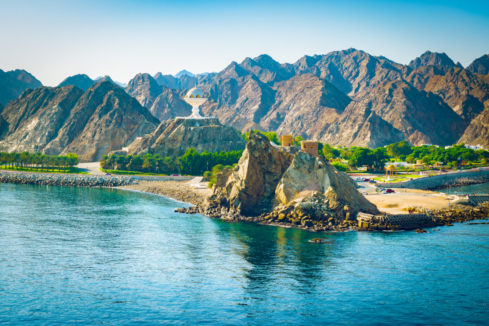 Montagnes dans les environs de Mascate à Oman