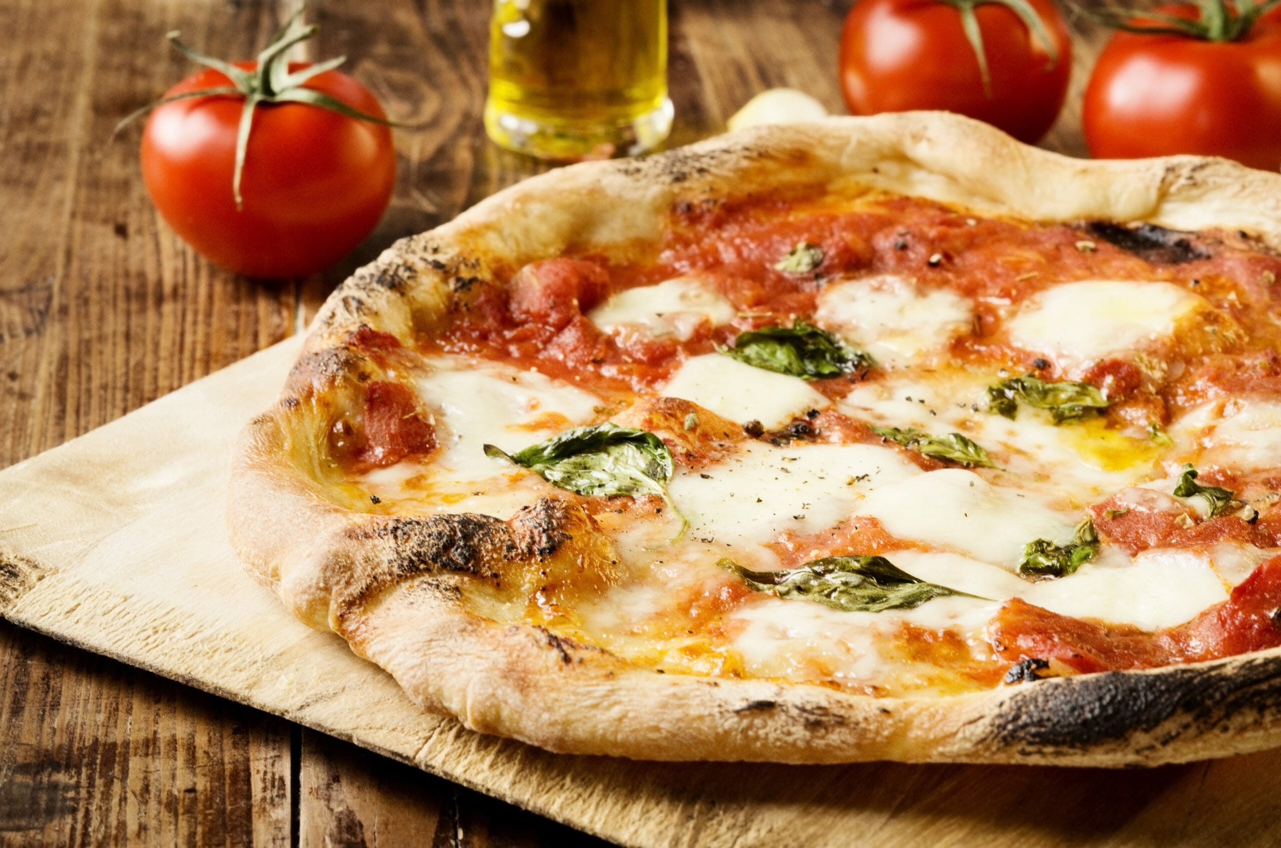 shutterstock_1051494194 Pizza Napolitaine - TCS Voyages