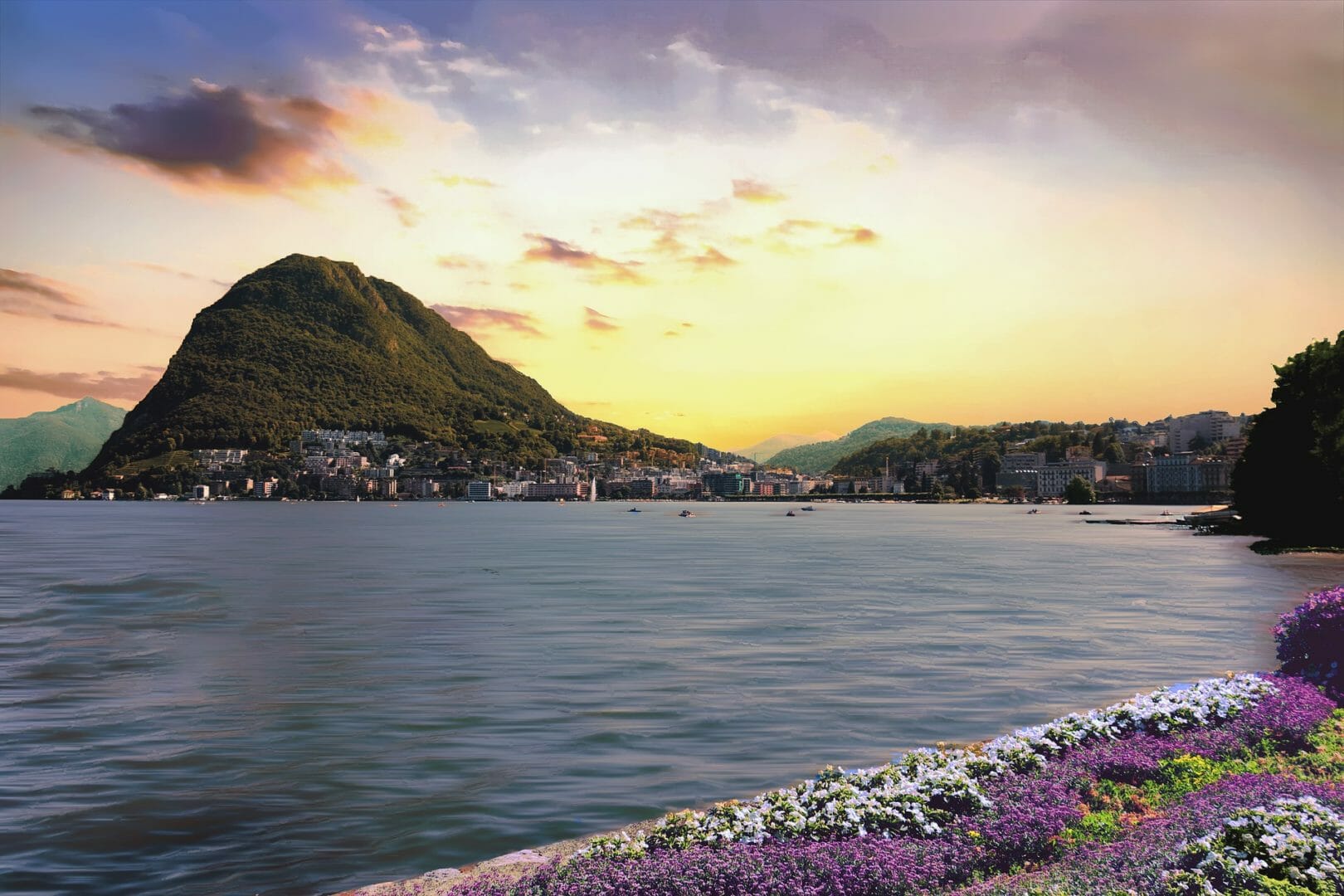 Coucher de soleil sur Lugano en Tessin
