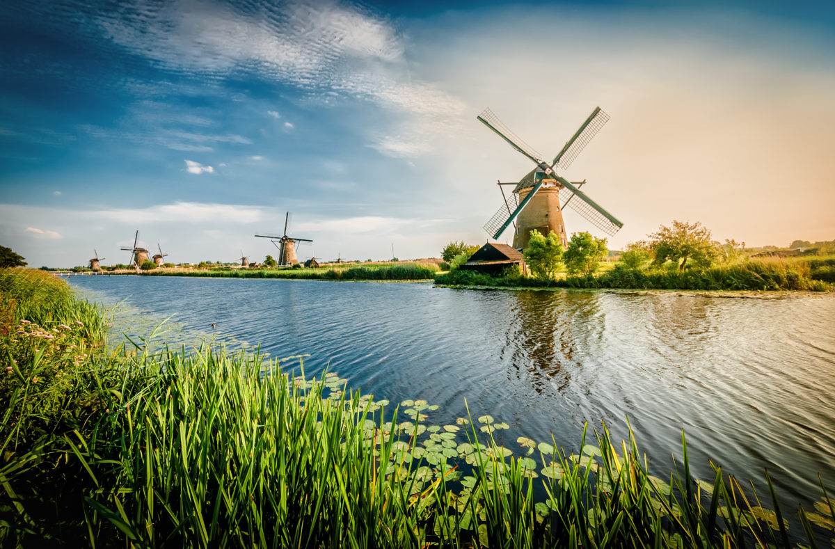 Moulins à vent près de Rotterdam, Pays-Bas
