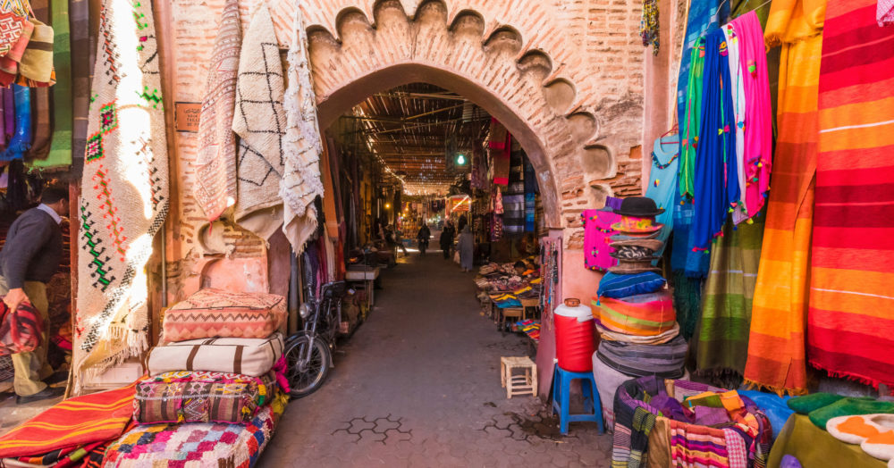 Visiter en groupe le souk à Marrakech