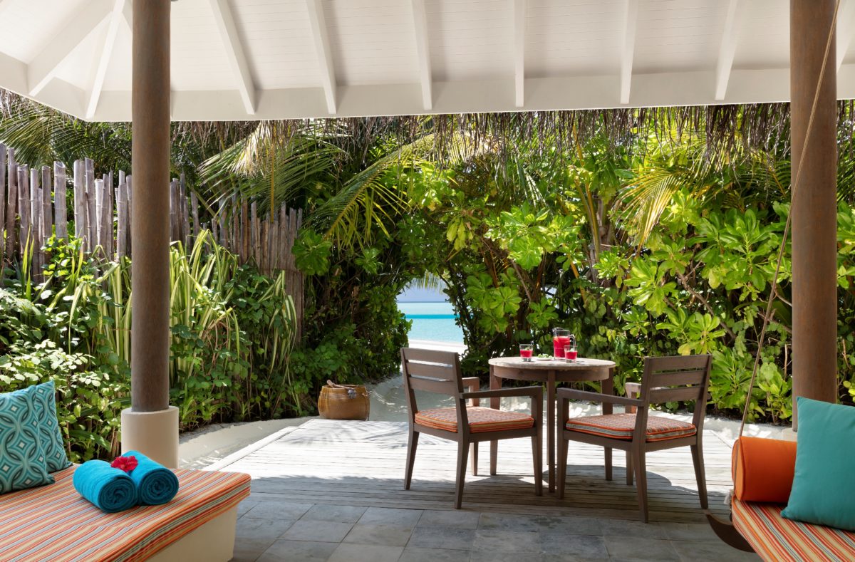Cours villas sur la plage Anantara Dhigu Maldives Resort