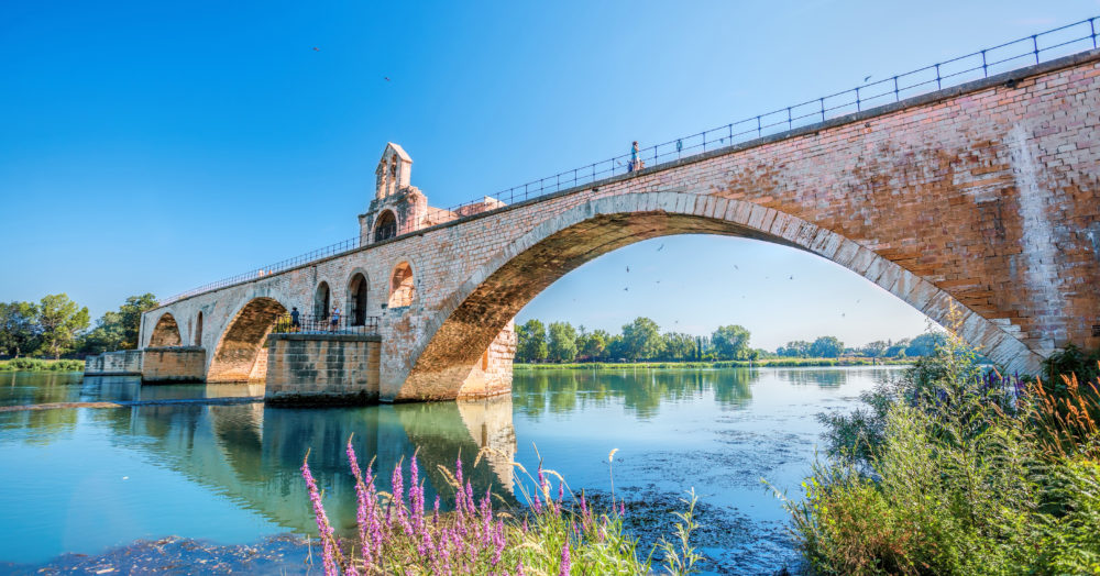 Vieux pont d'Avignon en Provence, France