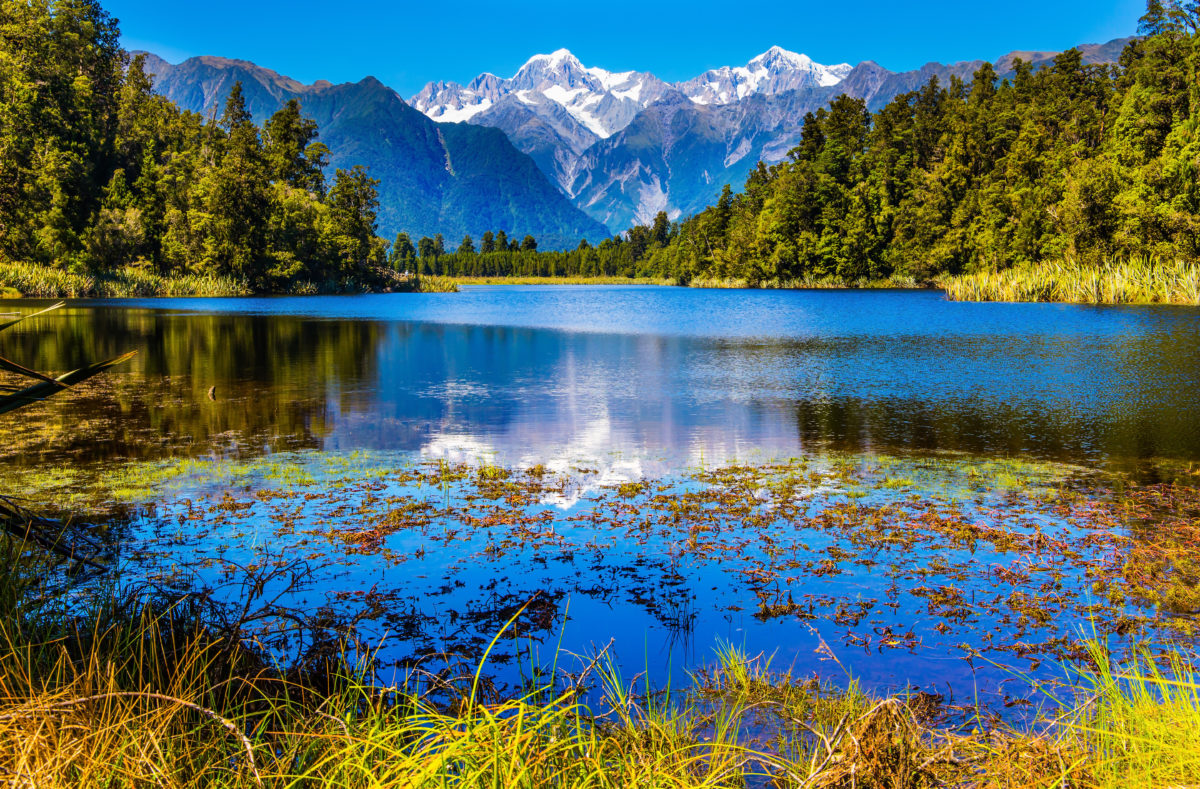 Lake Matheson, entouré du mont Cook et du mont Tasman, Nouvelle-Zélande
