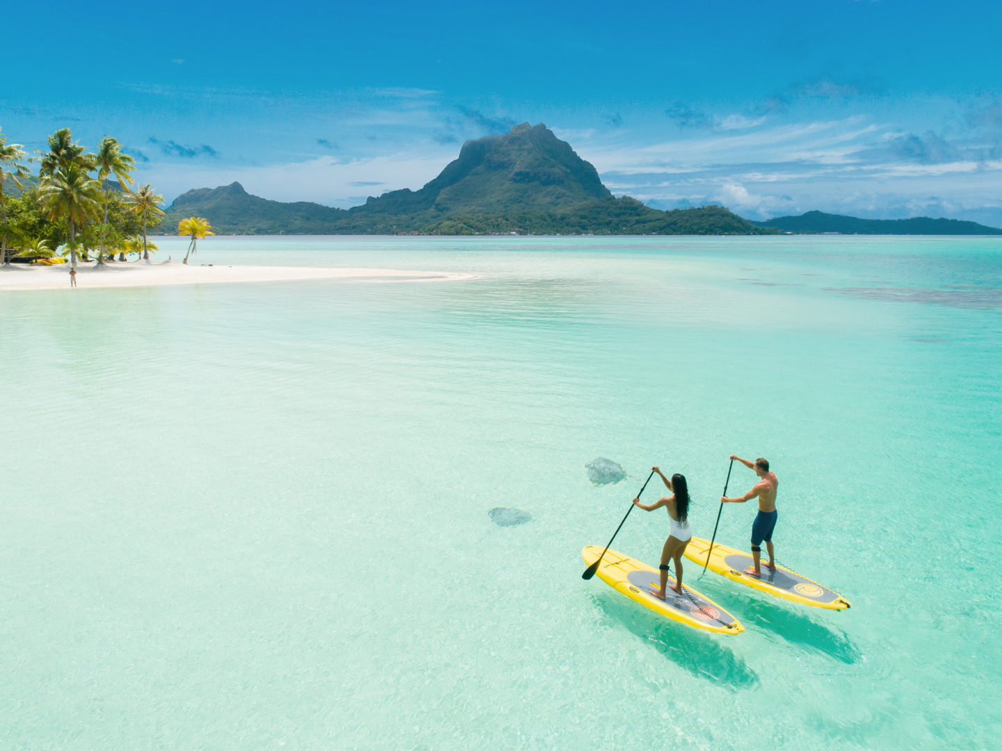 Plage privée et exclusive à Bora Bora de la croisière Paul Gauguin en Polynésie