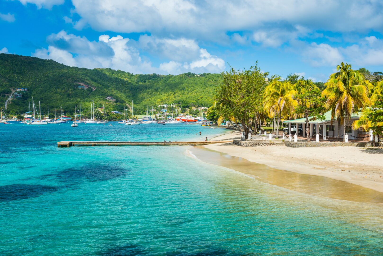 Plage de Port Elizabeth, Admiralty Bay, Bequia, Les Grenadines aux Caraïbes