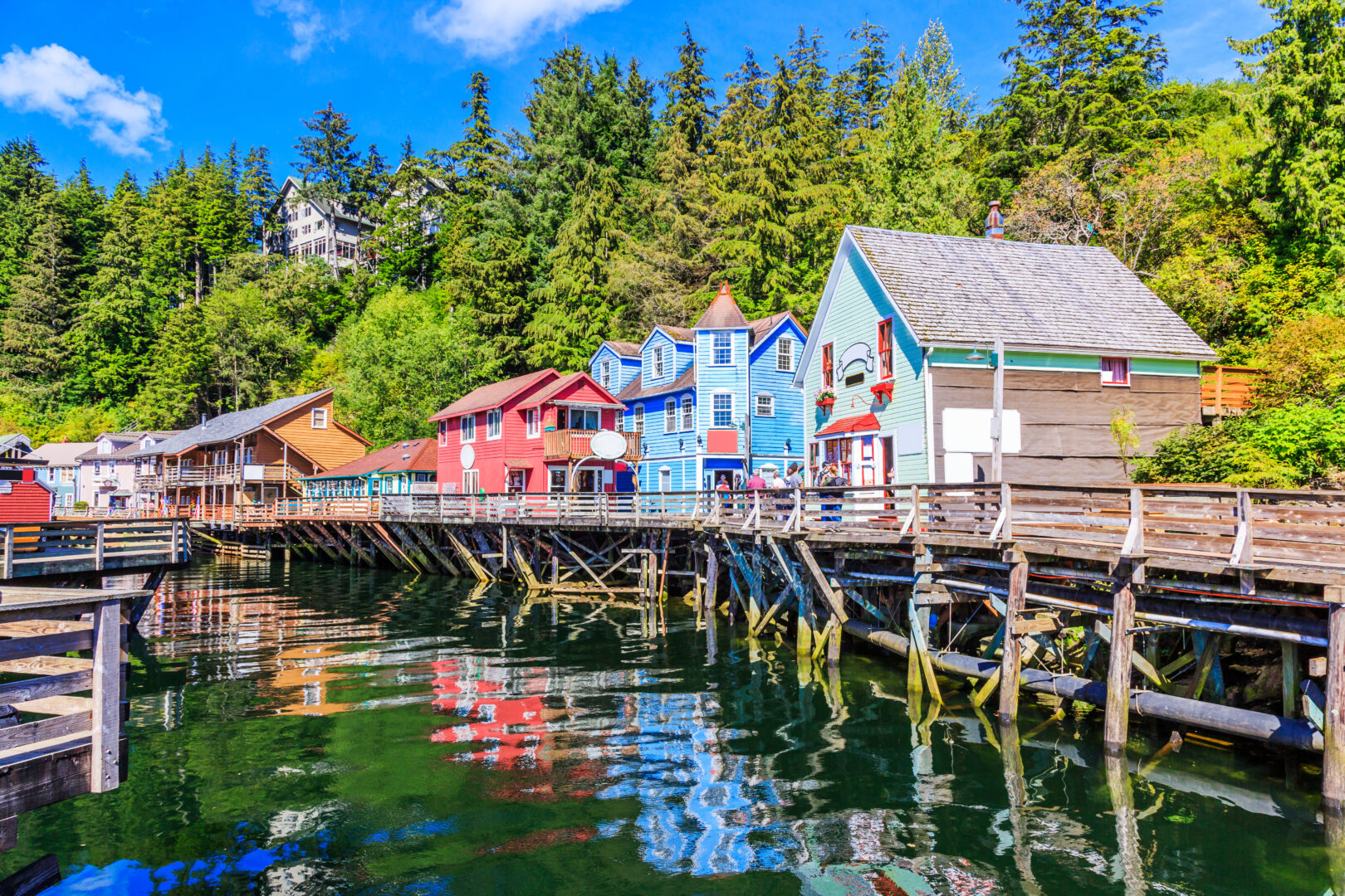 Maisons en bois colorées à Ketchikan, Alaska