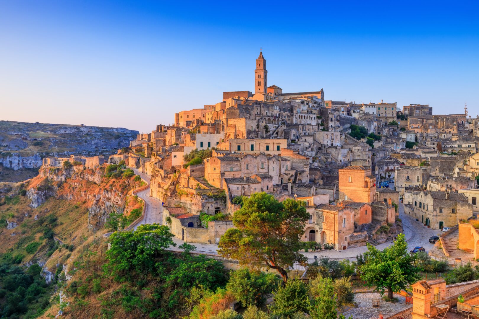 Matera et ses maisons troglodytes (Sassi) et l'église Saint-Augustin, Pouilles, Italie
