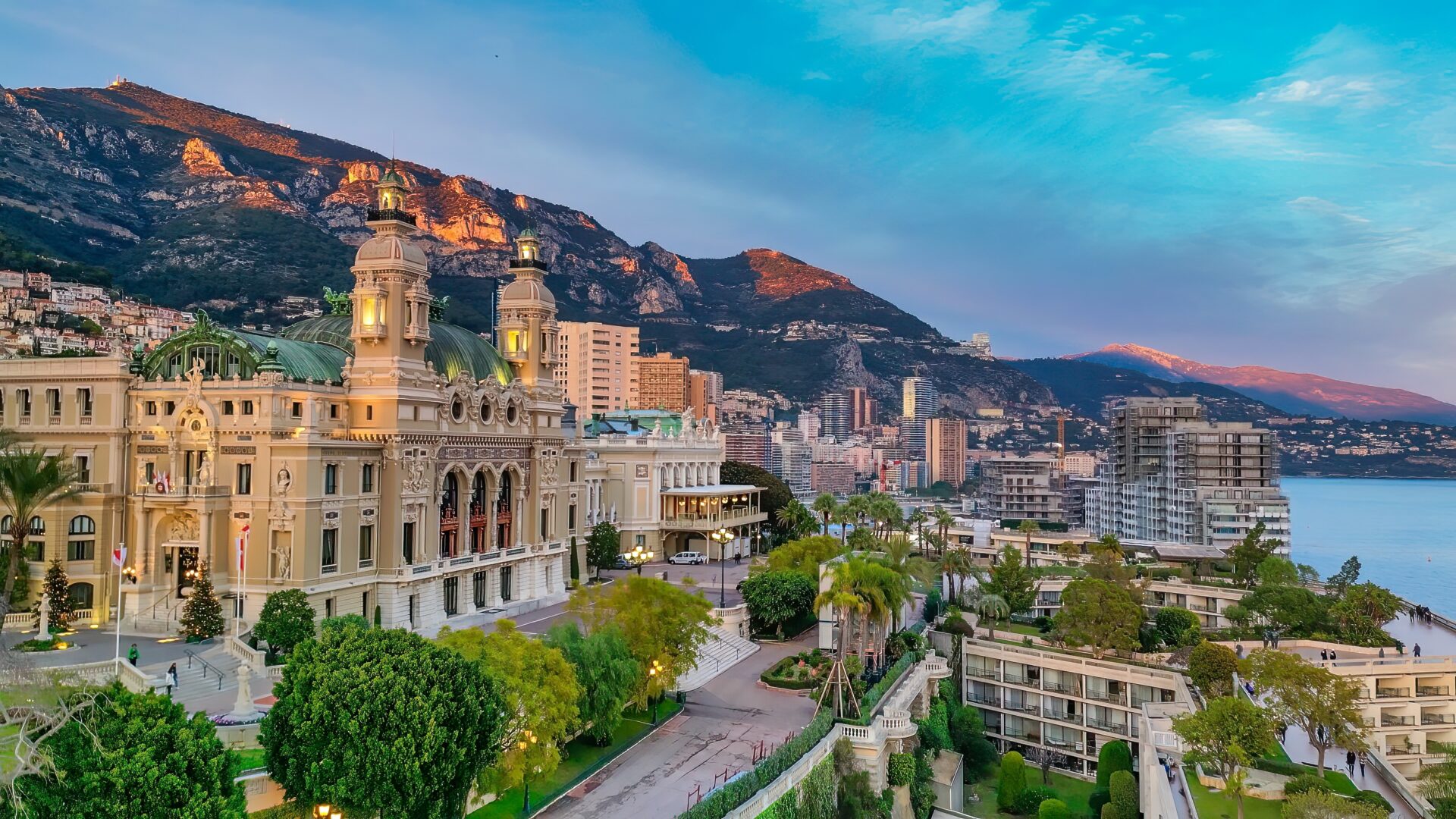 Vue sur Monte-Carlo à Monaco, Côte d'Azur