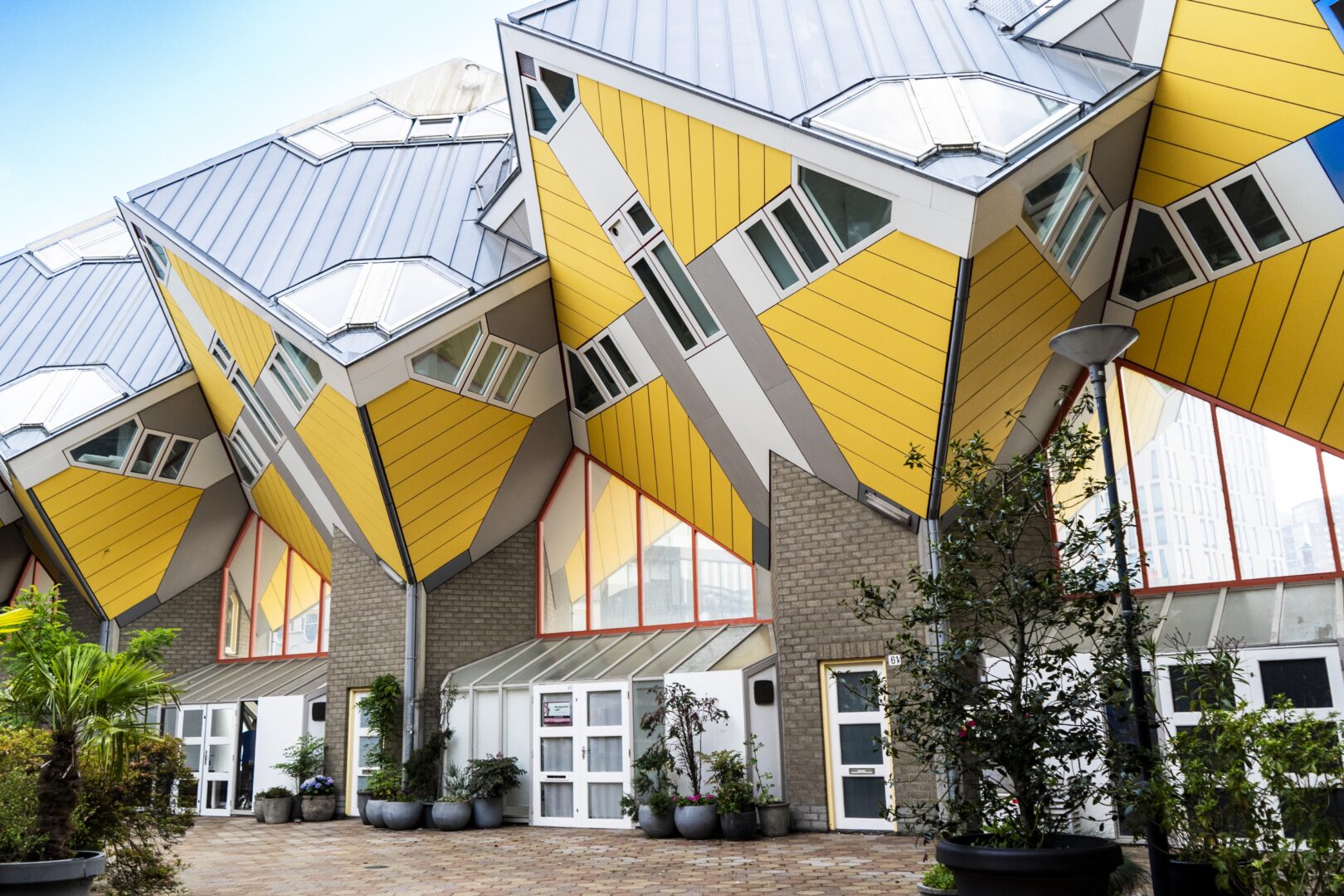 Célèbres Maisons Cube jaunes à Rotterdam, Pays-Bas