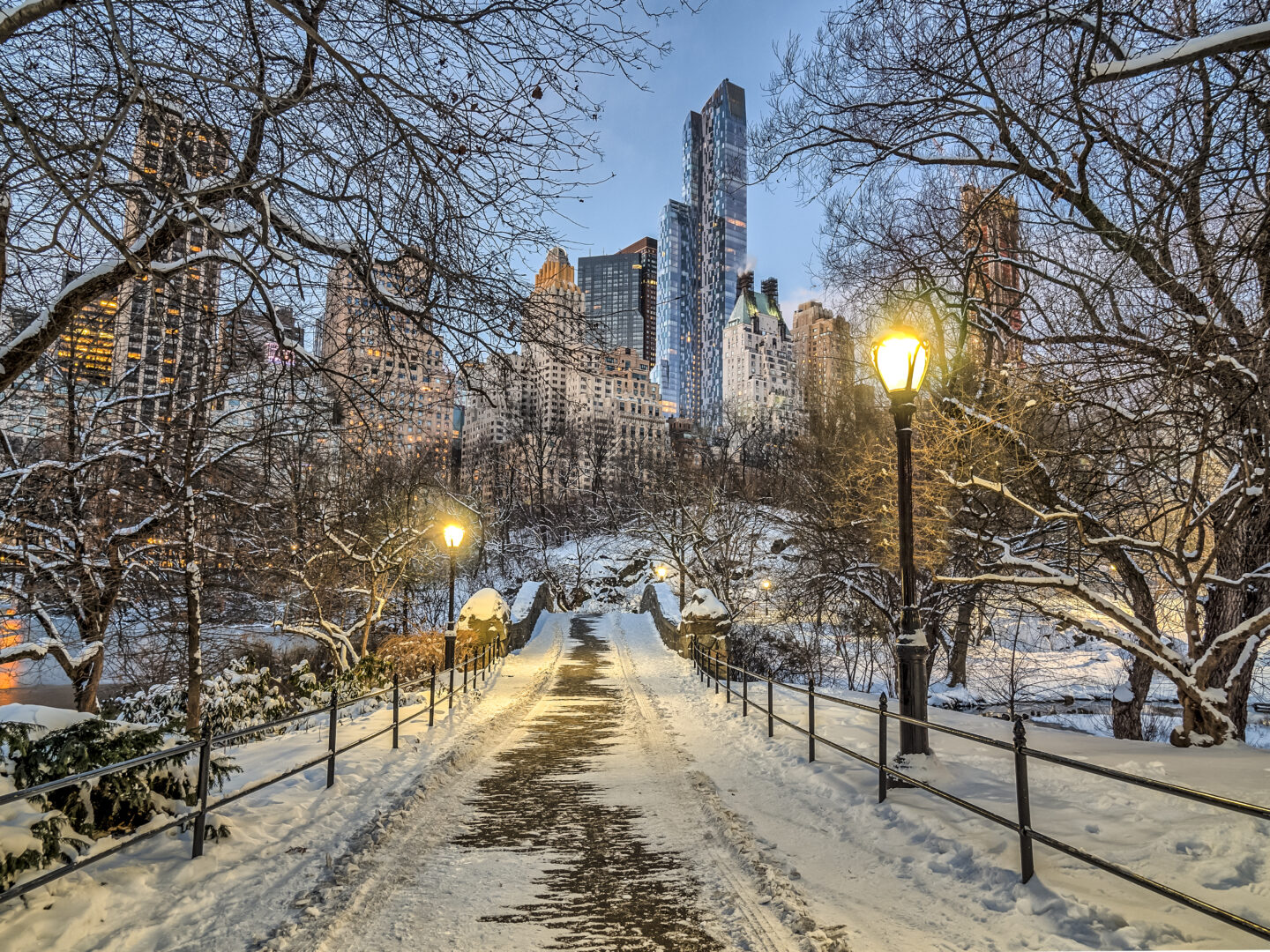 Central Park sous la neige en hiver à New York, USA